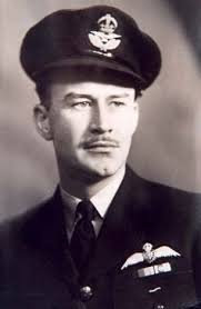 The 'kriegie' personalkarte