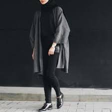 They say this will never go out of style, but it's a little boring. 28 Grey Ideas In 2021 Fashion Hijabi Outfits Casual Fashion Outfits
