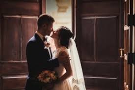 Besonders schön sind persönliche fürbitten, die die verbindung vom vortragenden zum brautpaar zeigen. Die 70 Schonsten Furbitten Zur Hochzeit 5 Tipps Zum Vortragen
