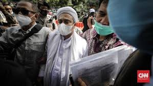 Sidang juga bisa disaksikan melalui 'online' di youtube pn jakarta timur, ujar alex adam faisal, humas pengadilan negeri jakarta. Sujud Cara Rizieq Abaikan Hakim Dan Boikot Sidang Daring