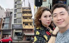 Kinh quốc kể một chuyện vui rằng, trong những lần đi giao lưu với khán giả. Gk1wkhuhszuj2m