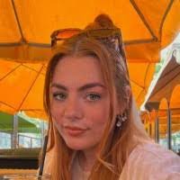 Elise Mooney's Instagram, Twitter & Facebook