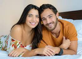 Niterói, rio de janeiro, brazil. Andre Luiz Frambach E Rayssa Bratillieri Vamos Envelhecer Juntinhos Quem Entrevista
