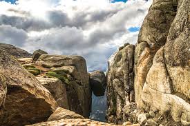Maybe you would like to learn more about one of these? Kjeragbolten Norwegen Geo