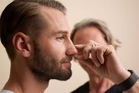 Nasen-OP: Wenn es um mehr geht als nur um Schönheit