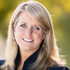 Lindsey Greene's Instagram, Twitter & Facebook