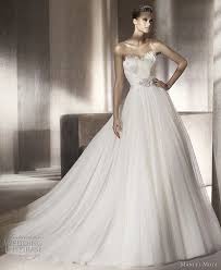 Wedding Inspirasi Wedding Dresses Cakes Bridal Accessories Hair Makeup Favors Wedding Planning Other Ideas For Brides Page 11 Wedding Dresses 2014 Wedding Dresses Wedding Dress Inspiration
