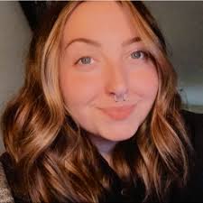 Kama Henderson (@kamalynnn)