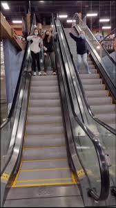 found some strangers to do this with me... #letyourhomeboyhit