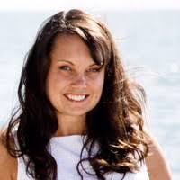 Kimberley Freeman's Instagram, Twitter & Facebook