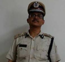 Jun 09, 2021 · amitabh thakur was compulsorily retired with immediate effect in public interest on march 23, 2021. Ips Officer Amitabh Thakur Joins Service India News Times Of India