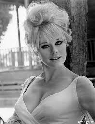 Load more items (118 more in this list). Elke Sommer Sprechen Sie Deutsch