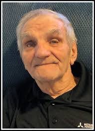 Vivian Mullins's Instagram, Twitter & Facebook