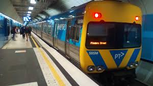 Melbourne Underground City Loop Parliament Station With A 6 Car Comeng Train On Platform 2 Officially Commiss Underground Cities Western Australia Train