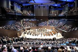 Situated in helsinki's hernesaari peninsula, the sauna juts out of the coastline like a geometric shell. Musiikkitalo