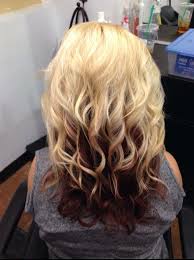 A Bob Hairstyle Blonde Hair Red Underneath Pretty Hair Color Androgynous Hair