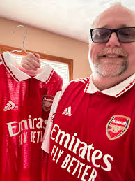 Your photo in Arsenal Jersey and you get posted ❤️❤️