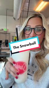 The Snowball is a simple yet delcious Sprite drink! ❄️Snowball❄️ Sprite +  Coconut + Vanilla Cream #swig #swigdrinks #sprite #dirtysoda  #homeofthedirtysoda #christmas #winterdrinks #holiday