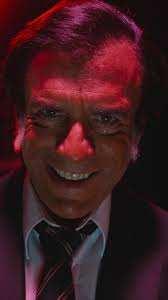 y llevar paraguas ✓ El hijo de Bill Brody ya está listo para demostrar que  tiene madera para ser un caza tormentas como su padre. 🌧☔️⚡️ Cazador de  Tormentas #MíraloEnPrimeVideo