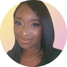 Ashley Willhite's Instagram, Twitter & Facebook