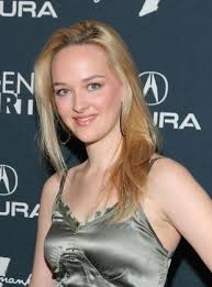 Teeth is a 2007 american horror comedy film written and directed by mitchell lichtenstein. Jess Weixler Biography Movie Highlights And Photos Allmovie