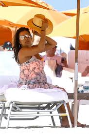 Die schauspielerin genieße es richtig, schwanger zu sein und alles essen zu können, worauf sie lust habe. Eva Longoria Ausspannen Vor Dem Baby Stress News At
