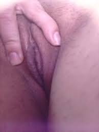 Esposa mineira caiu na net em fotos peladinha - Porno Carioca