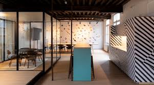 Jj House Legt Verborgen Antwerpse Schat Bloot Made In Hostel boomerang is a 4 storey town house located within easy access to the city center ; made in