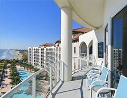 This 3 Bedroom 2 Bath Luxury Condominium Is Located On The Penthouse Floor This Unit Not A Pentho Vacation Home Rentals Indoor Outdoor Pool Beach House Rental