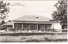 Casa memorială vasile alescandri se află faţă de comuna săbăoani la o distanţă de 10 minute (7,1 km) dacă se va merge pe drumul comunal dc52 apoi pe dj208 (drumul spre paşcani); MirceÈti Casa MemorialÄ Vasile Alecsandri MirceÈti Romania Carte PoÈtalÄ 36066