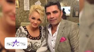 Marcel toader, la a şasea căsnicie ratată. Maria Constantin Gest Impresionant La Inmormantarea Lui Marcel Toader Youtube