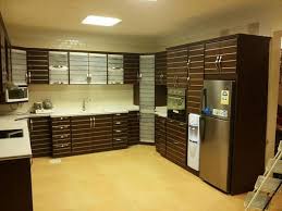 القرونى للالمنيوم والزجاج V Twitter اى نوع من المطابخ دى بيقل سعر المتر 150 ريال فرق الرخام الصناعى من الطبيعى زز بس الافضل الرخام الصناعى لان بيدى شكل احلا للمطبخ Aane2010