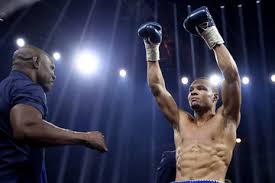 Bu şaşırtıcı yıldırım live wallpaper uygulamasını indirin! Chris Eubank Pictures Photos Images Zimbio