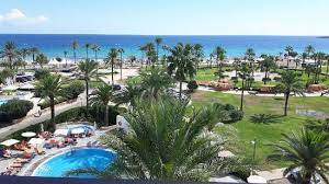 Verwelkomen met een glaasje cava. Ausblick Vom Hotelzimmer 530 Bild Von Hotel Bahia Del Este Mallorca Tripadvisor