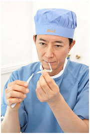 保志名 勝 フェイスリフト 目の手術