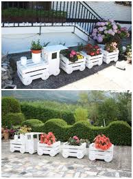 Diy Train Planter Projects Picture Instructions Bahce Tasarim Fikirleri Minyatur Bahceler Bitki Askisi