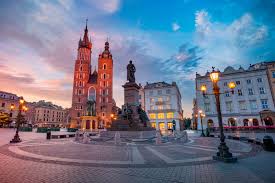 Over 25% of the population here are students, which has led to krakow becoming a hub for cheap food, cheap booze, and abundant bars and clubs. Places In Historic Center Of Krakow White Umbrella Tours