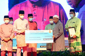 0 ratings0% found this document useful (0 votes). Anugerah Buat Golongan Pendakwah Utusan Digital