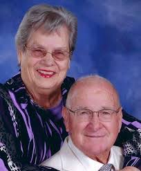 Robert Mary's Instagram, Twitter & Facebook