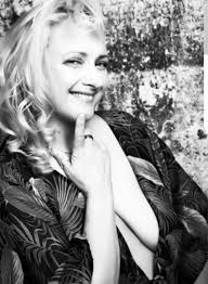 Sidcup mum who married cat to stand for Prime Minister