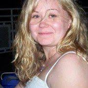 Renae Lewis (renaemalyn)