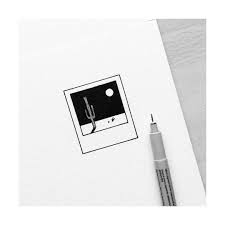 Love The Idea Of A Polaroid Art Drawings Simple Art Drawings Doodle Art