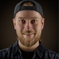 100+ perfiles de «Greschner»