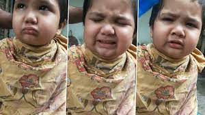Funny Video Of Little Boy Getting Haircut While Cutely Throwing Tantrums Goes Viral Watch Video Of Him Screaming Mai Marunga Tumko At Cutting Wale Uncle That Left Twitterati In Splits Latestly