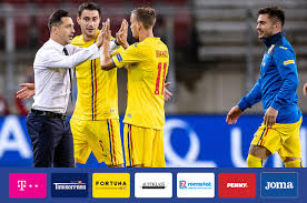 Noua tinta a celor de la united este kingsley coman, jucatorul lui bayern munchen. Lotul Pentru Barajul Cu Islanda È™i Pentru Meciurile Din Liga NaÈ›iunilor Cu Norvegia È™i Austria FederaÈ›ia RomanÄƒ De Fotbal