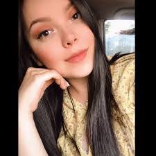 Dania Delgado's Instagram, Twitter & Facebook