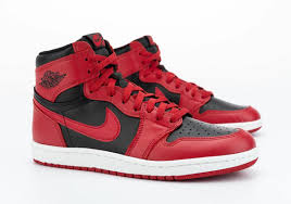 The Air Jordan 1 Retro Hi 85 Flips The Legendary Banned In 2020 Air Jordans Air Jordan Shoes Sneakers Men Fashion