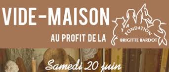 Vide maison dans le 29. La Fondation Brigitte Bardot Organise Ce Week End Un Vide Maison A Saint Laurent La Gatine Au Profit De La Protection Animale Jean Marc Morandini
