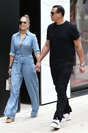 10 Items Jennifer Lopez Amal Clooney And Hailey Bieber Would Buy At Zara Fashion Summer Shoes Trends Jumpsuit