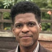 Delroy Peters's Instagram, Twitter & Facebook